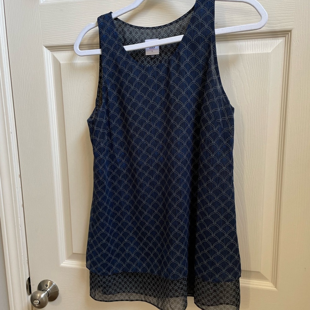 CAbi sleeveless crepe tunic 🌟 S 🌟
